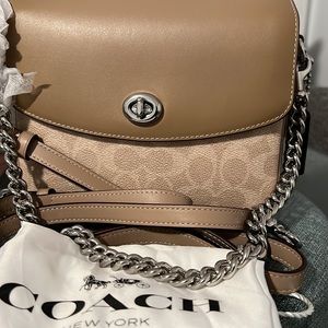 Coach signature Cassie